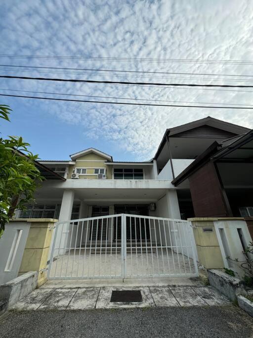 Homestay Bagan Serai Kültér fotó